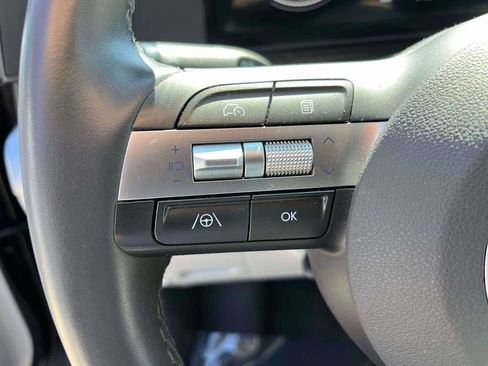 Used 2025 Hyundai Kona SEL AWD/4WD image 19