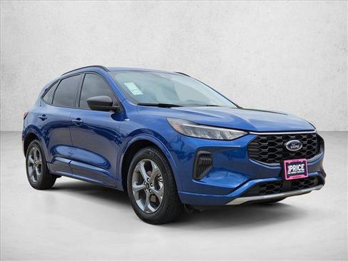 Used 2023 Ford Escape ST-Line w/ Tech Pack #1 image 3