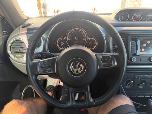 Used 2013 Volkswagen Beetle TDI FWD image 30
