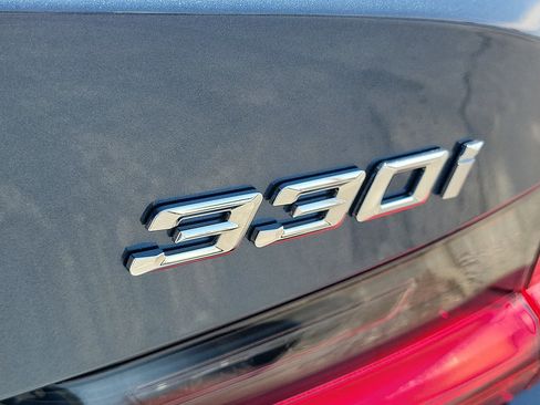 Used 2026 BMW 330i Sedan w/ Premium Package RWD image 7