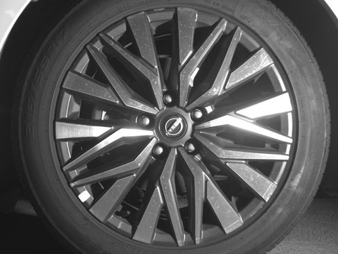 Used 2025 Nissan Altima 2.5 SV image 12