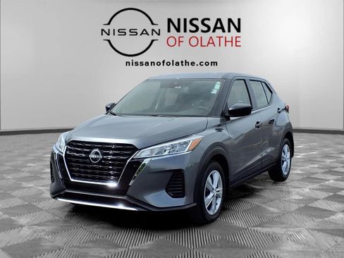 Certified 2025 Nissan Kicks Play S FWD image 1