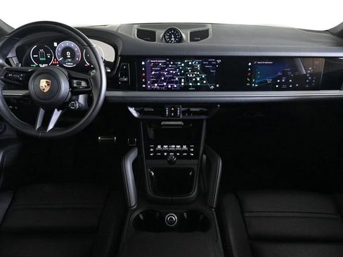 Certified 2024 Porsche Cayenne S image 11