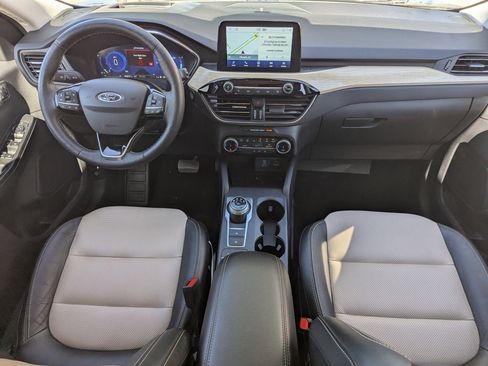 Used 2022 Ford Escape Titanium w/ Titanium Premium Package image 12