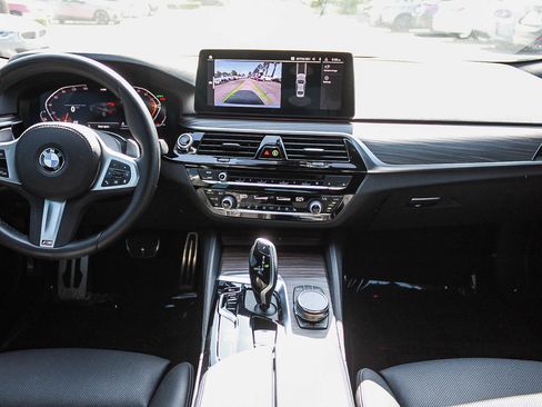 Used 2023 BMW 540i w/ M Sport Package RWD image 12