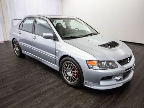 Used 2006 Mitsubishi Lancer Evolution MR AWD/4WD image 2