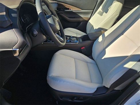 Certified 2025 MAZDA CX-30 2.5 Turbo w/ Premium Package image 16