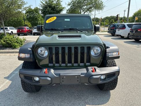 Used 2023 Jeep Gladiator Mojave w/ Trailer Tow Package AWD/4WD image 3