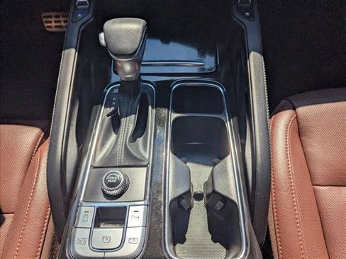 Used 2024 Kia Telluride SX image 14