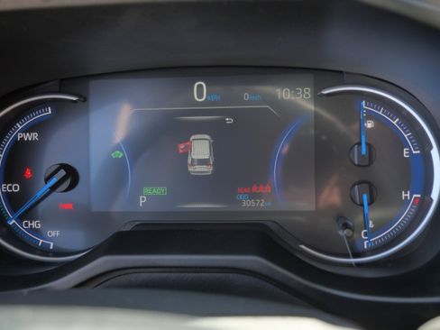 Certified 2025 Toyota RAV4 LE AWD/4WD image 22