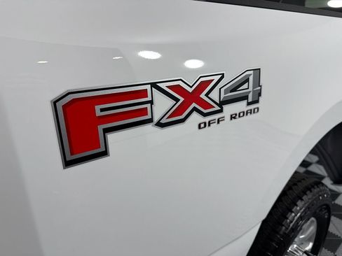 Used 2024 Ford F350 XLT w/ FX4 Off-Road Package AWD/4WD image 28