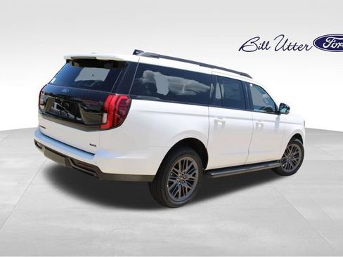 New 2026 Ford Expedition Max Platinum AWD/4WD image 3