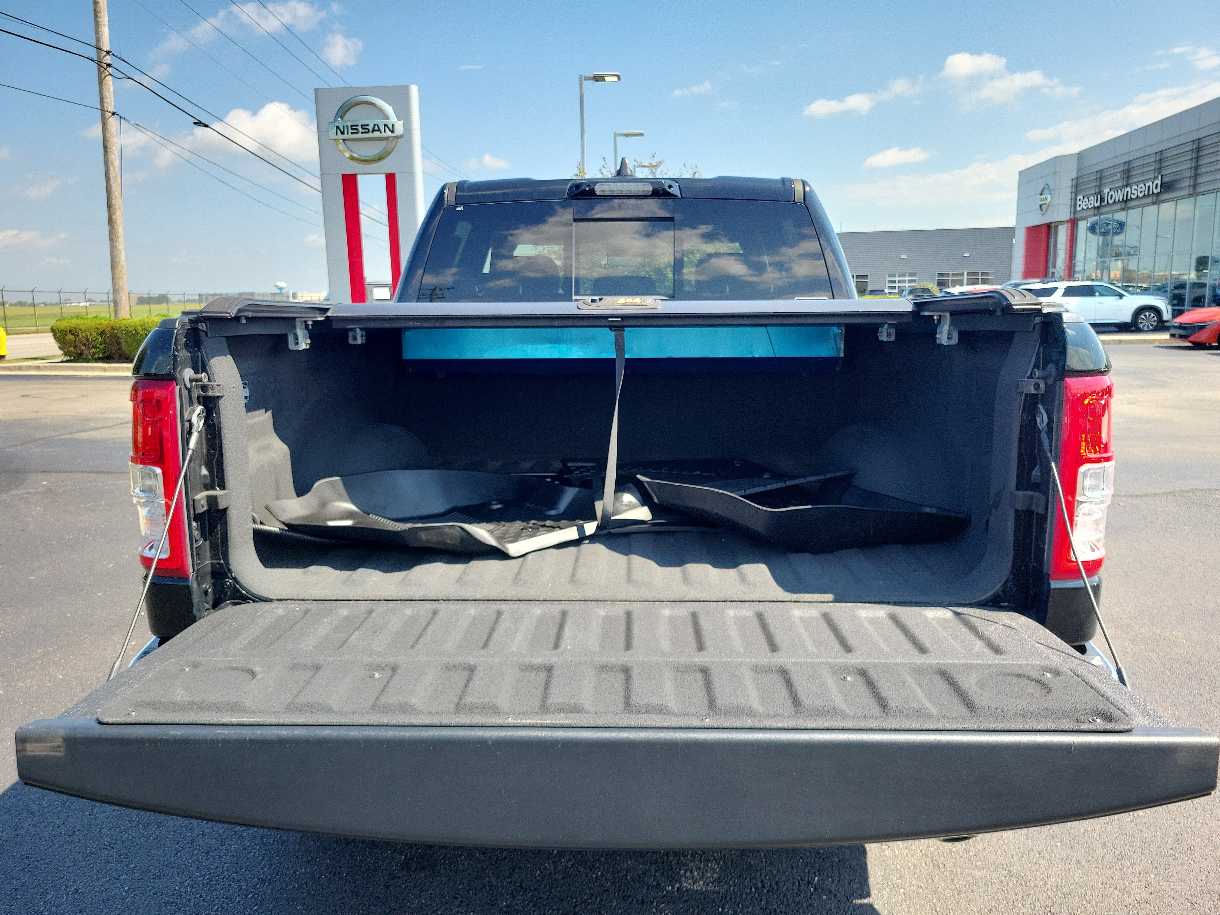 Used 2021 RAM 1500 Big Horn AWD/4WD image 8