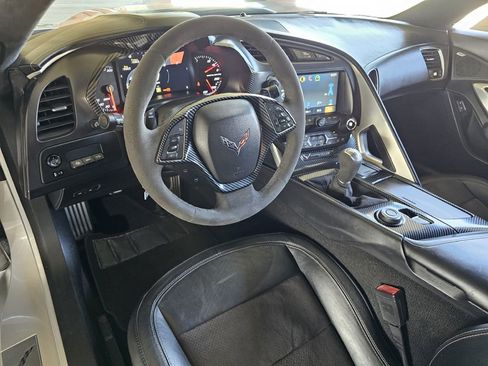 Used 2015 Chevrolet Corvette w/ Z51 Performance Package w/ 3LT Preferred Equipment Group image 19