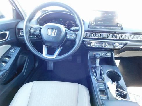 Used 2024 Honda Civic EX-L image 17