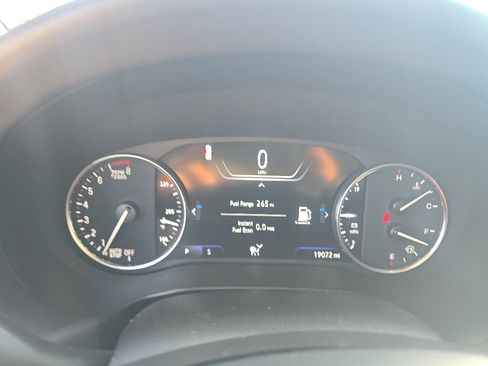 Used 2023 Buick Enclave Avenir w/ Avenir Technology Package image 11