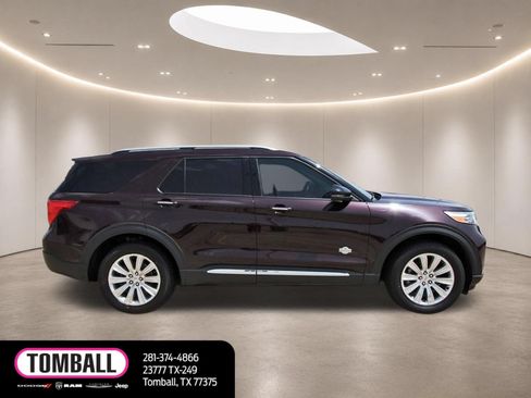 Used 2023 Ford Explorer King Ranch w/ Technology Package AWD/4WD image 8
