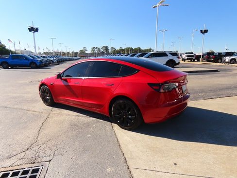 Used 2021 Tesla Model 3 Standard Range Plus image 19