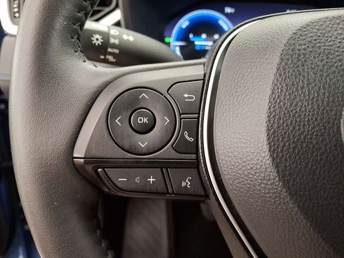 Used 2025 Toyota RAV4 XSE w/ Advanced Technology Package AWD/4WD image 9
