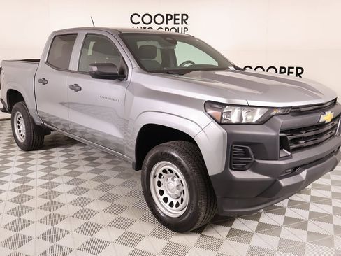 Used 2023 Chevrolet Colorado W/T image 1