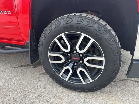 Used 2018 Chevrolet Silverado 1500 LT w/ All Star Edition image 12