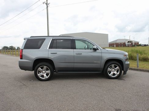 Used 2018 Chevrolet Tahoe LT image 14
