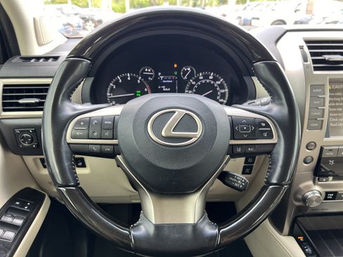 Used 2021 Lexus GX 460 Premium w/ Premium Package AWD/4WD image 18