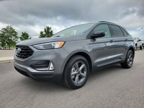 Certified 2023 Ford Edge SEL w/ Sport Appearance Package AWD/4WD image 2