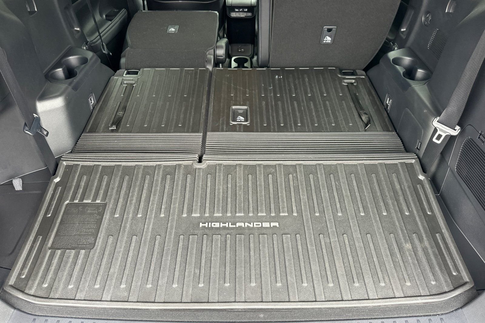 Used 2023 Toyota Highlander XSE AWD/4WD image 18