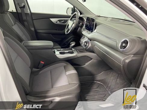 Used 2026 Chevrolet Blazer LT w/ Convenience Package FWD image 21