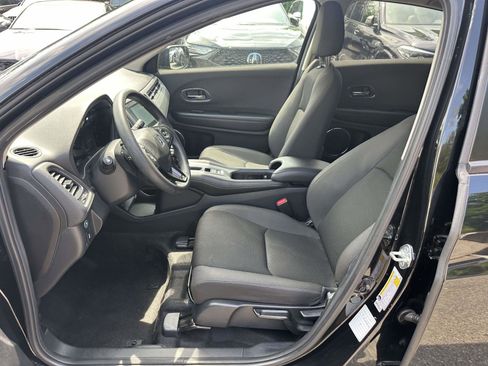 Used 2021 Honda HR-V EX image 16