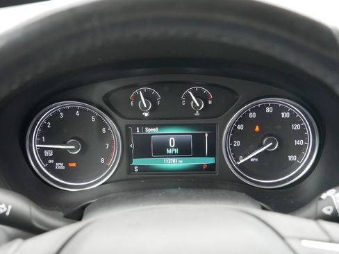 Used 2019 Buick Enclave Essence image 21