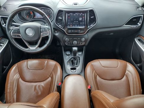 Used 2019 Jeep Cherokee Overland w/ Technology Group image 9