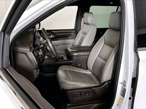 Used 2021 Chevrolet Tahoe LT w/ LT Signature Package image 7