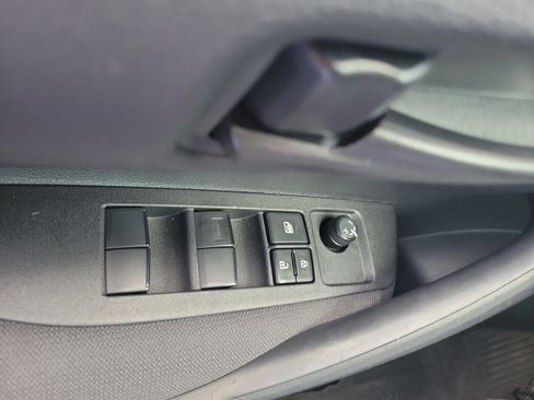 Used 2025 Toyota Corolla LE FWD image 21