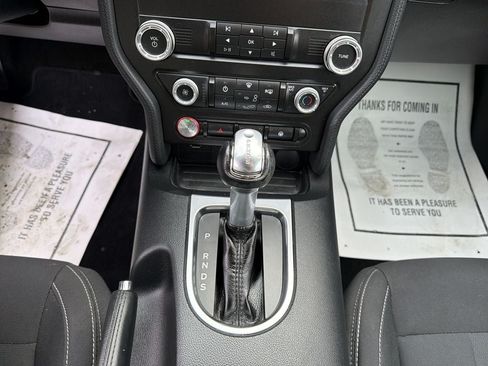 Used 2019 Ford Mustang Coupe RWD image 21