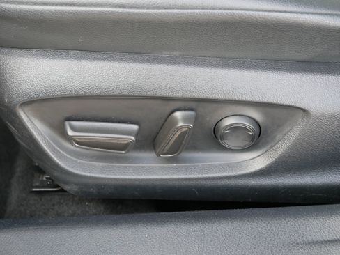 Used 2023 Toyota Camry SE FWD image 20