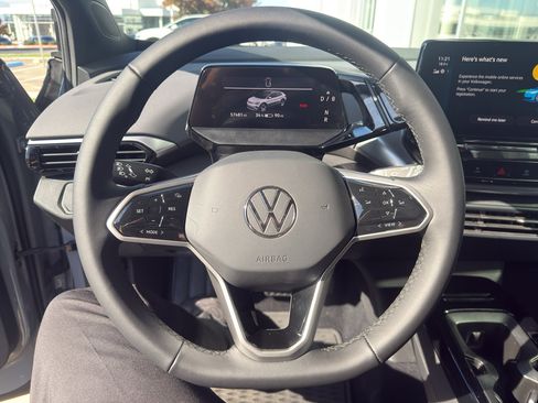 Used 2021 Volkswagen ID.4 Pro w/ ID.4 Protection Package image 10