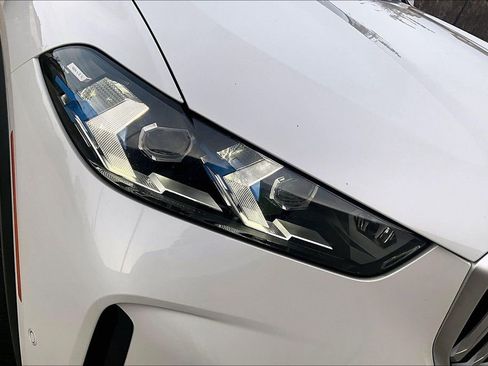 Used 2025 BMW X5 sDrive40i image 39