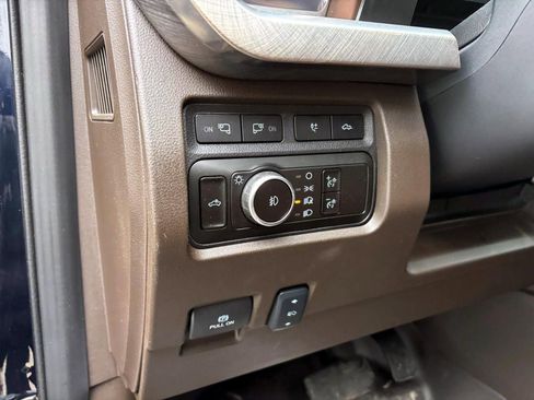 Used 2024 Ford F350 King Ranch w/ FX4 Off-Road Package image 15