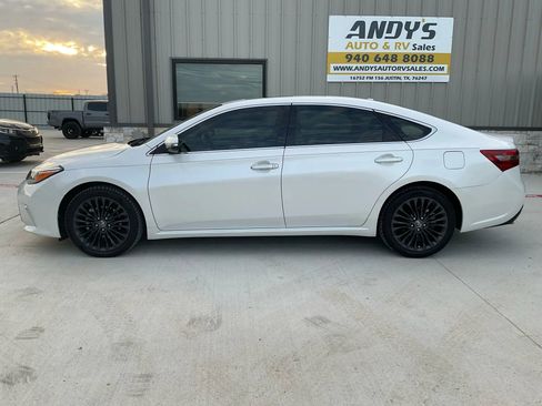 Used 2016 Toyota Avalon Touring image 5