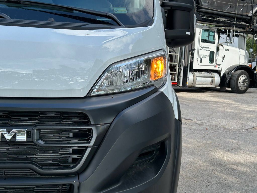 New 2024 RAM ProMaster 2500 w/ Upfitter's Prep Package FWD image 17