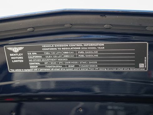 New 2026 Bentley Bentayga AWD/4WD image 31