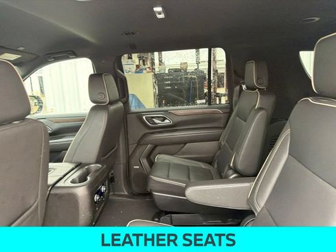 Used 2023 Chevrolet Suburban Premier AWD/4WD image 20