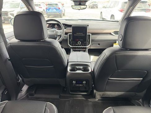 New 2026 GMC Acadia Denali w/ Super Cruise Package image 12