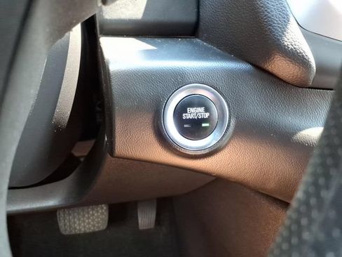 Used 2022 GMC Terrain SLE w/ Driver Convenience Package AWD/4WD image 32