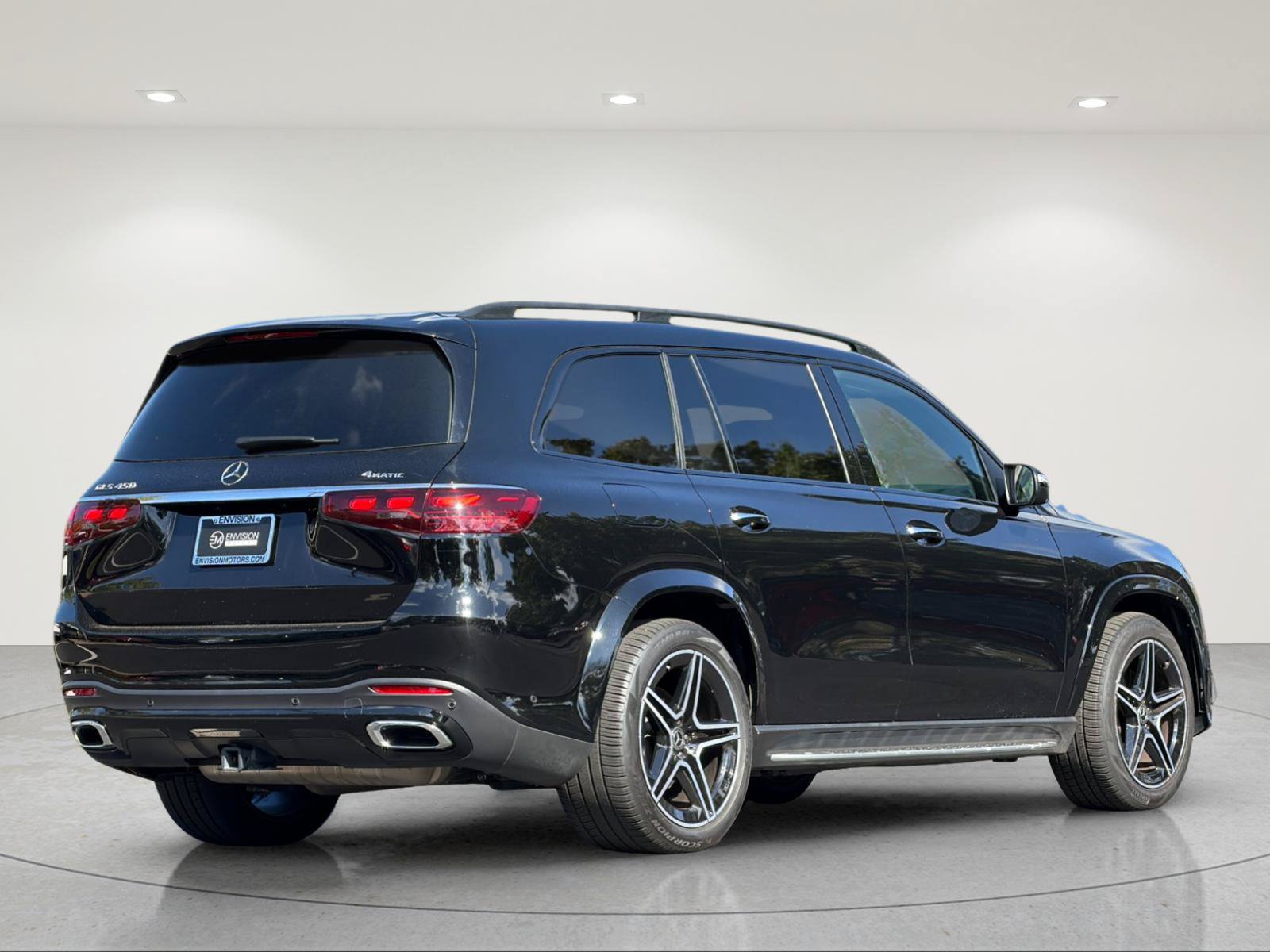 Used 2024 Mercedes-Benz GLS 450 4MATIC image 5