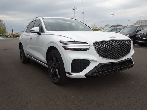 New 2025 Genesis GV70 3.5T Sport w/ Sport Advanced Package image 7