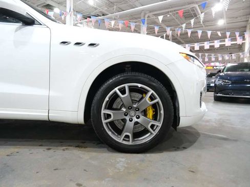 Used 2017 Maserati Levante S image 13