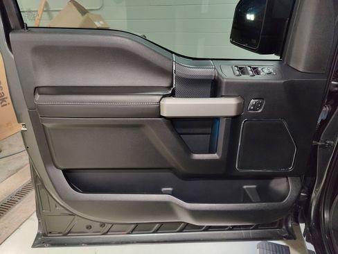 Used 2018 Ford F150 Lariat w/ Equipment Group 502A Luxury AWD/4WD image 31